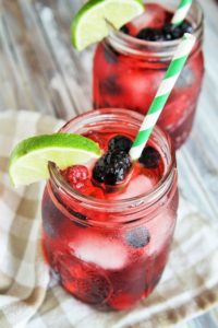 Make this Starbucks favorite, Very Berry Hibiscus Refresher, right at home! It's a light, crisp and thirst-quenching, perfect as a great afternoon pick me up. 