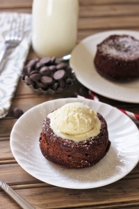 Molten Chocolate Lava Cake - The Tasty Bite