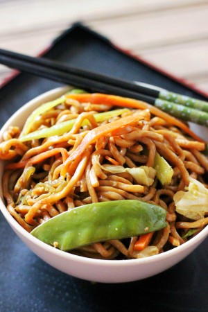 Easy Veggie Lo Mein - The Tasty Bite