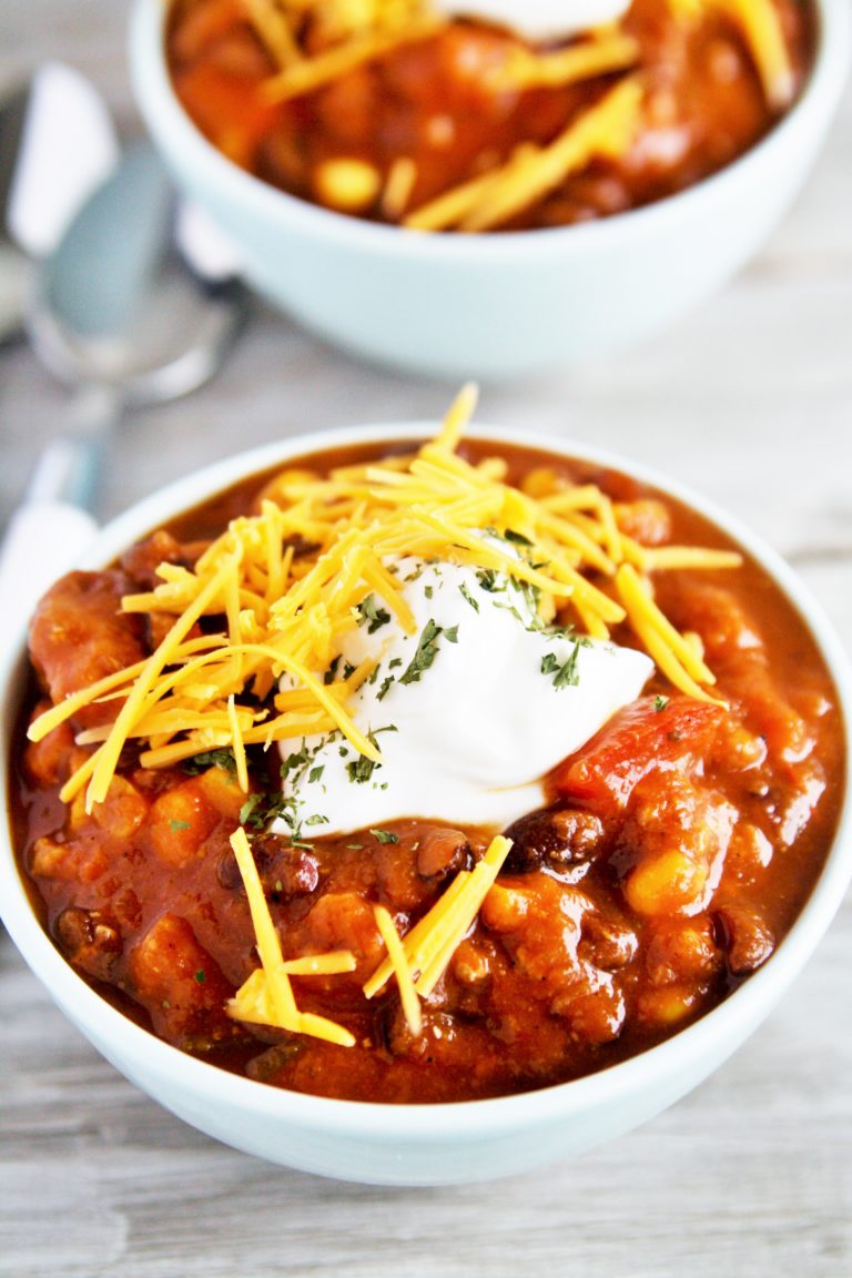 Slow Cooker Pumpkin Turkey Chili - The Tasty Bite