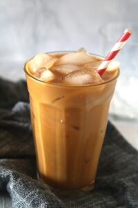 Jack in the Box’s iced coffee is a favorite for its smooth, creamy flavor and perfect balance of sweetness. If you’ve been craving this treat but want to save a trip, here’s how you can recreate it at home!