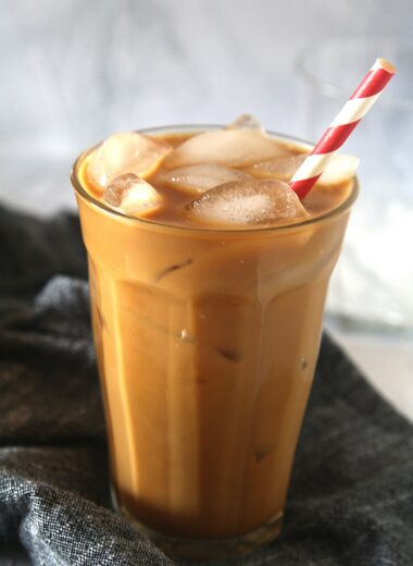 Jack in the Box’s iced coffee is a favorite for its smooth, creamy flavor and perfect balance of sweetness. If you’ve been craving this treat but want to save a trip, here’s how you can recreate it at home!