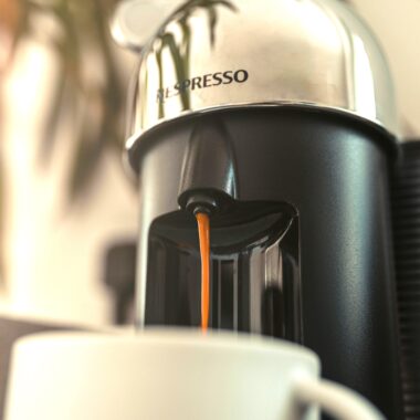 Is your Nespresso machine flashing a red light, disrupting your coffee routine? This comprehensive guide (for Nespresso Vertuo line) will walk you through why your Nespresso machine’s red light blinks and how to fix it, ensuring you’re back to enjoying your favorite brews without interruption.