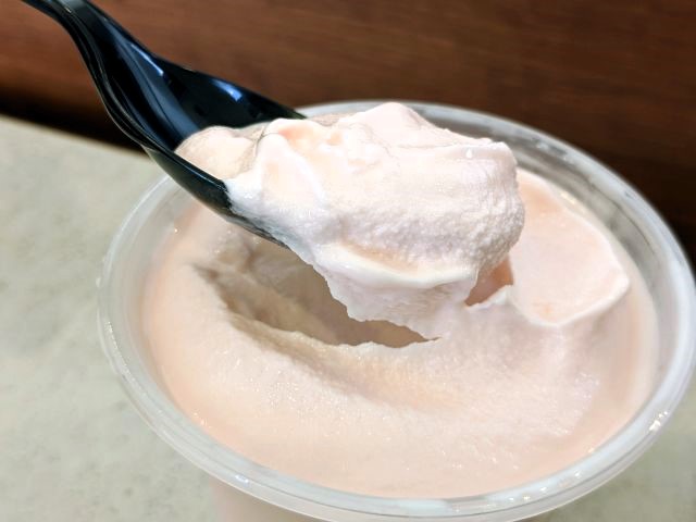 Wondering if Wendy's Frosty is dairy-free? Spoiler: it's not! But don’t worry—we’ve got a scrumptious dairy-free strawberry frosty recipe for you to try, plus fun variations like a chocolate frosty!