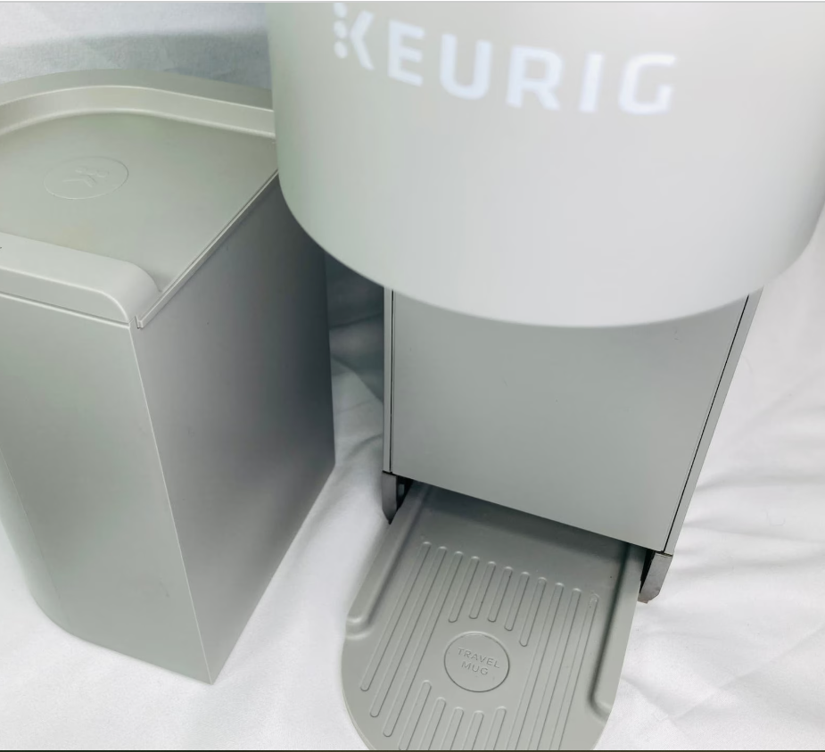 If you're someone who enjoys a delicious cup of coffee without the hassle, the Keurig K-Mini Plus might just be the perfect fit. This detailed review explores the machine’s features, performance, and design to help you determine if it's the right choice for your coffee routine.