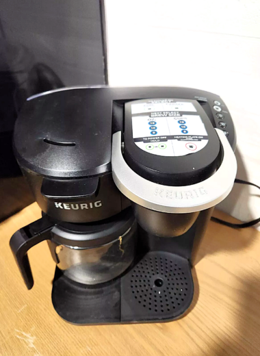 This guide will help you master your Keurig coffee maker, explaining everything from adjusting brew sizes and strength settings to exploring advanced features like temperature control, brew time, and the auto-on functionality for a personalized coffee experience.