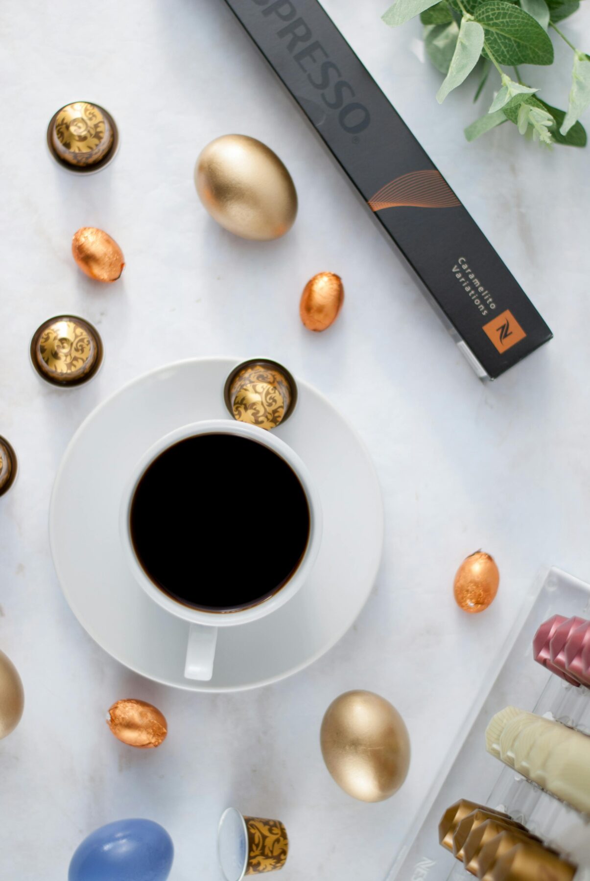 Is your Nespresso Vertuo machine flashing a red and yellow light, disrupting your coffee routine? This detailed guide will help you understand the reasons behind the blinking light patterns and provide solutions to resolve the issue.