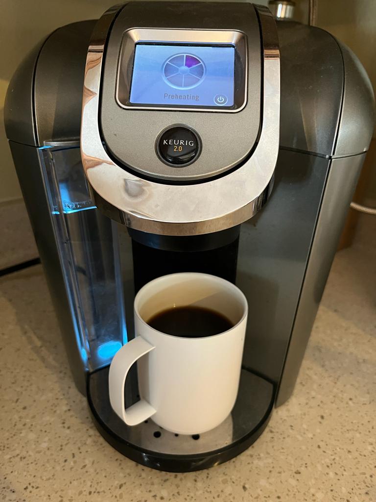 This post explores the function of the strong button on Keurig machines, explaining how it enhances the brewing process to deliver a stronger, bolder cup of coffee or tea by adjusting factors like brew time, water amount, and flavor extraction.