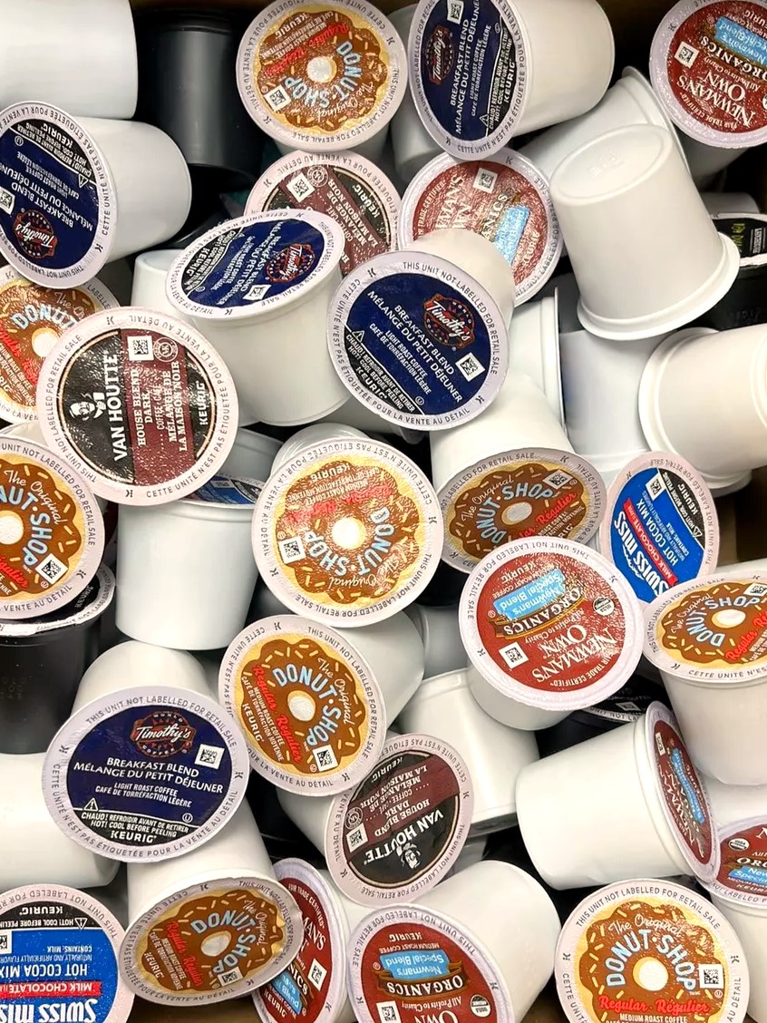 Explore the 15 best light roast K-Cups for a refreshing, flavorful start to your day. From smooth finishes to rich, unique flavor profiles, these light roast coffee pods deliver the perfect brew with every cup. Find your new favorite light roast coffee today!