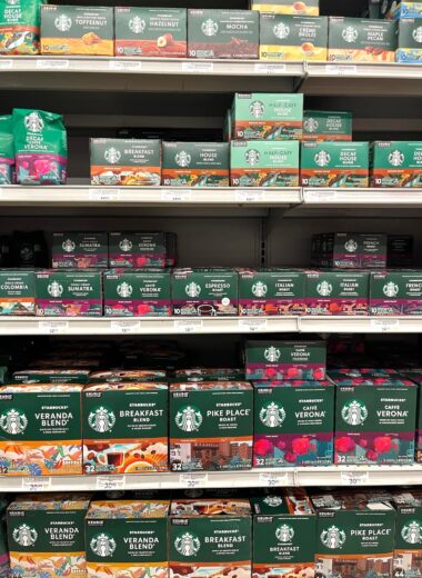 Discover the 15 best dark roast K-Cups for your Keurig machine. From bold flavors to rich body and smooth finishes, these dark roast coffee pods deliver an energizing and satisfying cup with every brew. Perfect for coffee lovers who crave a strong, full-bodied coffee experience.