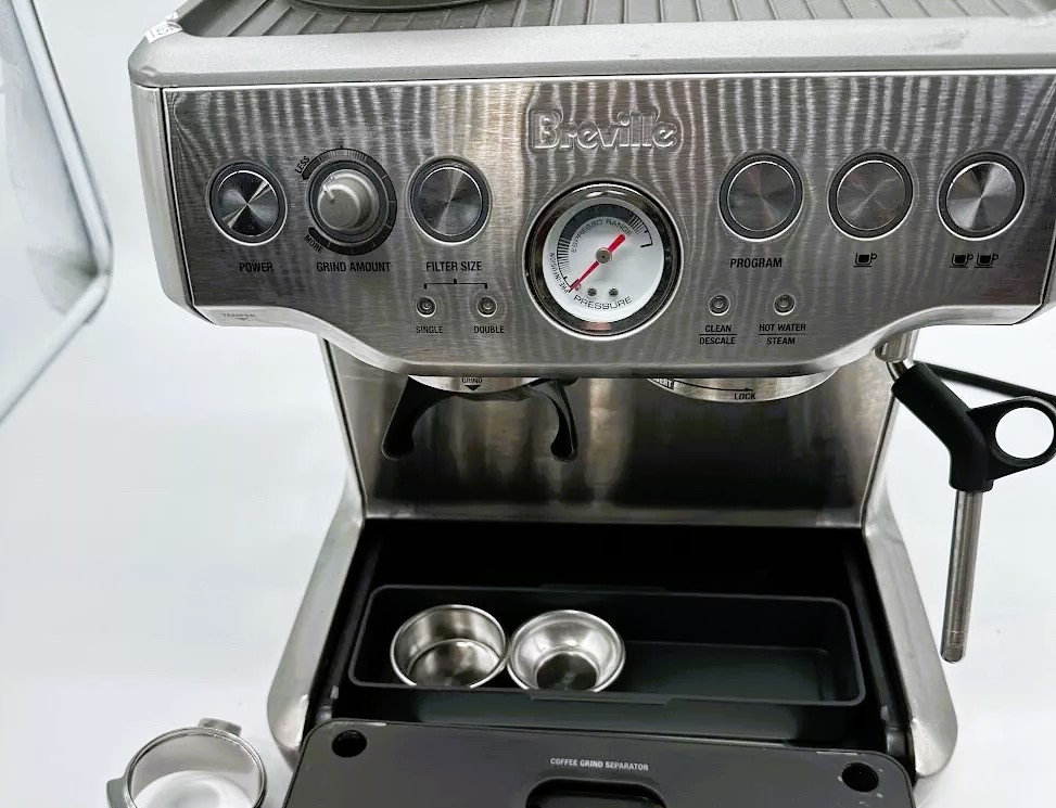 Explore 26 of the best coffee beans for your Breville Barista Express, offering a variety of roasts and blends to help you brew the perfect espresso every time.