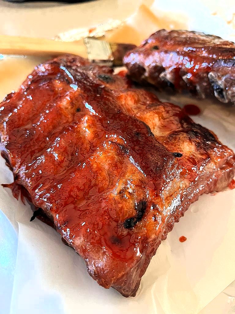 Discover the difference between baby back ribs and spare ribs, including their flavor, texture, and cooking methods. Learn which type of pork rib is perfect for your next BBQ or grilling session!