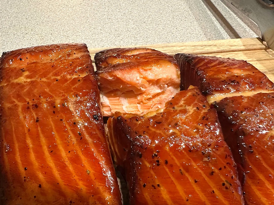 This easy smoked salmon recipe using a Masterbuilt smoke is perfect for beginners and seasoned chefs alike, guaranteeing a delicious, tender, and flavorful piece of smoked salmon every time.