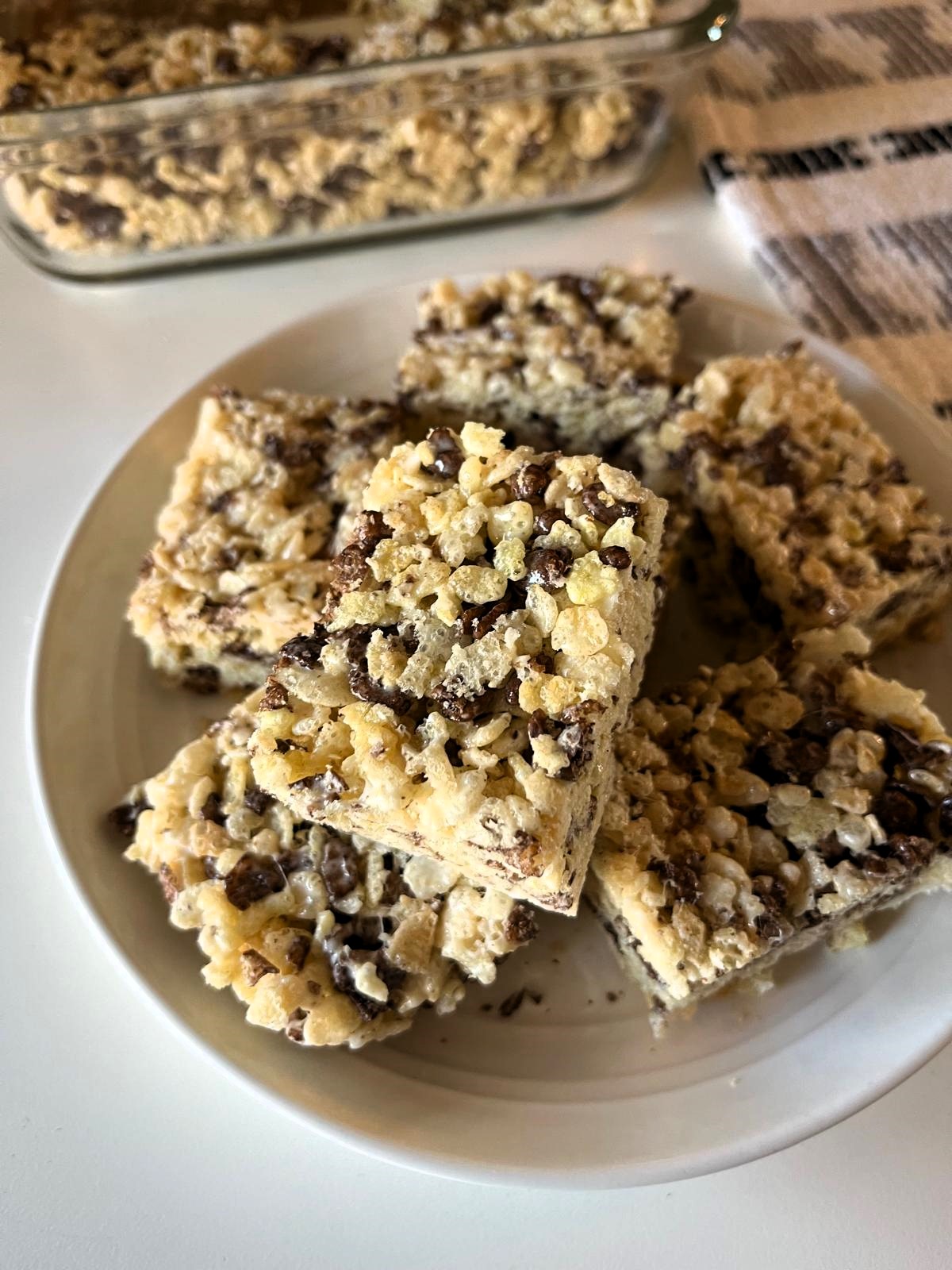 Cocoa Pebbles Rice Krispie Treats is a fun twist on a classic snack that both kids and adults will love. Try switching it up with Fruity Pebbles for a yummy rainbow colored treat!