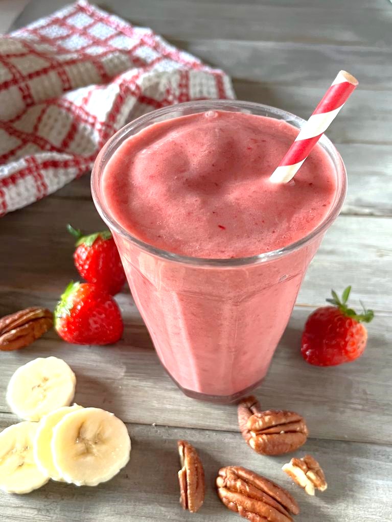 This copycat Smoothie King Strawberry Hulk Smoothie recipe delivers a creamy, high-protein drink perfect for muscle growth, weight gain, or a delicious meal replacement.