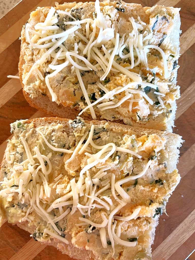 This Easy Creamy Vegan Spinach Artichoke Dip Pizza recipe is a crowd-pleasing, quick, and satisfying vegan treat perfect for any occasion, from game day to cozy movie nights.