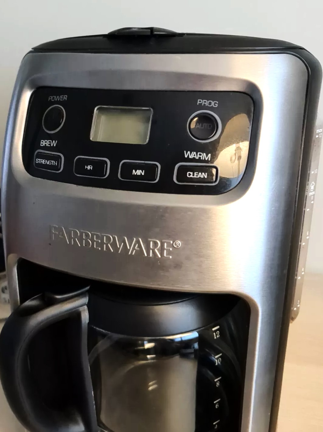 Learn how to clean and descale your Farberware coffee maker with easy steps using white vinegar, baking soda, and regular maintenance tips. Ensure a fresh, flavorful brew every time by properly cleaning your coffee machine.