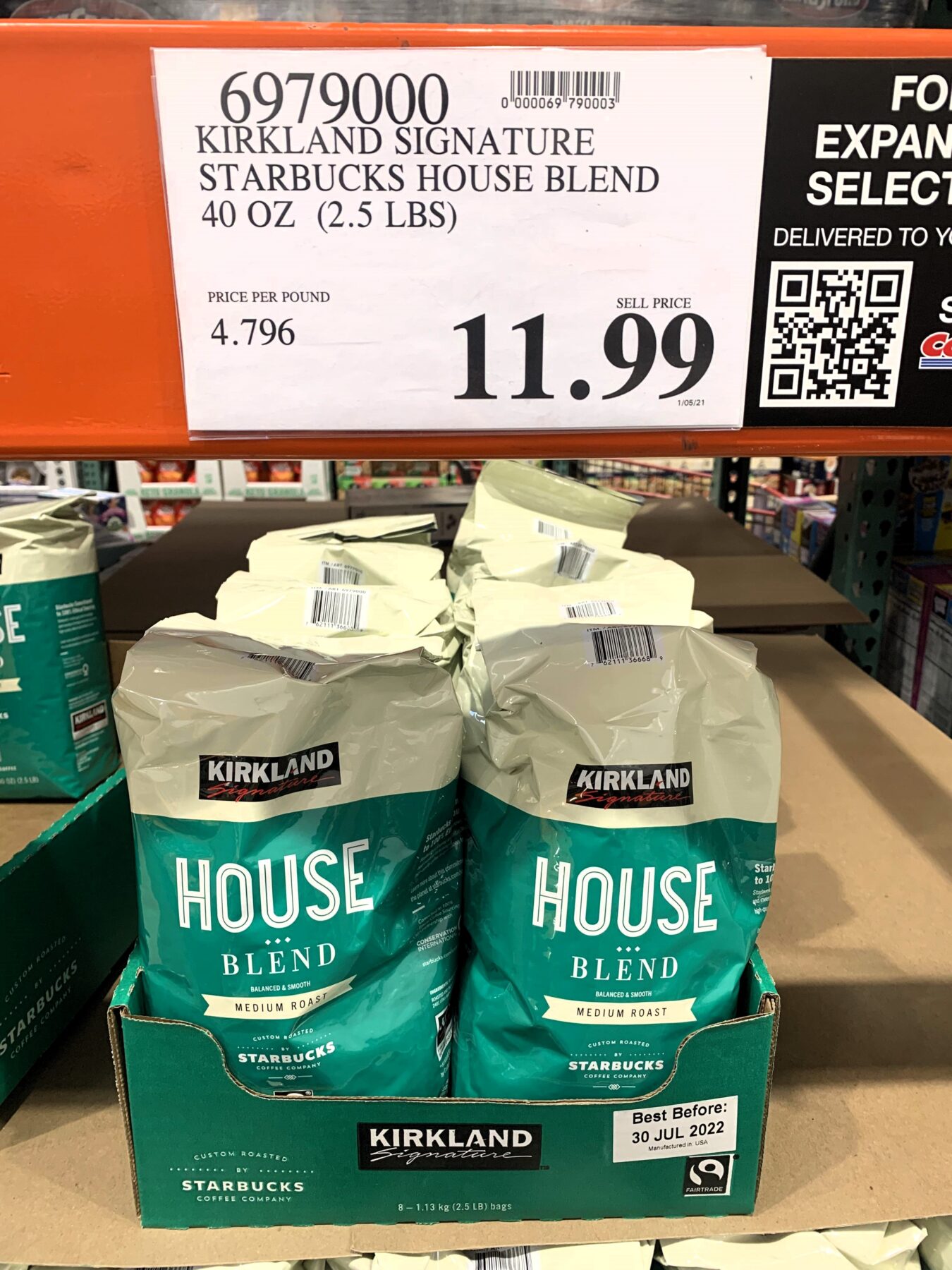 Costco's Kirkland brand offers great value with its medium roast, smooth hazelnut and dark chocolate notes, and competitive price. Perfect for coffee lovers seeking quality without the premium price tag.