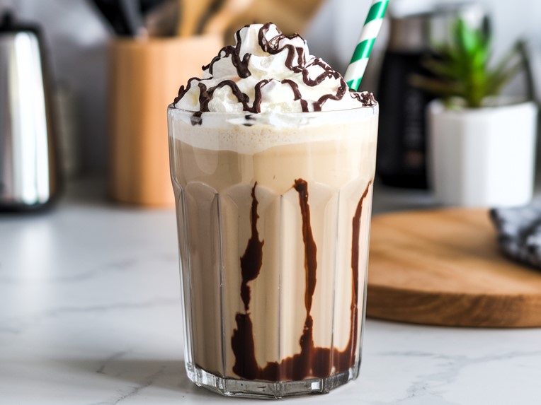 Rhode Island-Style Coffee Cabinet is a delicious and creamy milkshake made with coffee ice cream, coffee syrup, and milk. It’s a beloved treat from Rhode Island that combines coffee and ice cream in a rich, refreshing way.