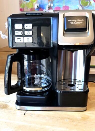 A detailed comparison of the Hamilton Beach Flexbrew vs Keurig Duo, exploring key features, performance, design, and value for money to help coffee lovers choose the best dual coffee maker.