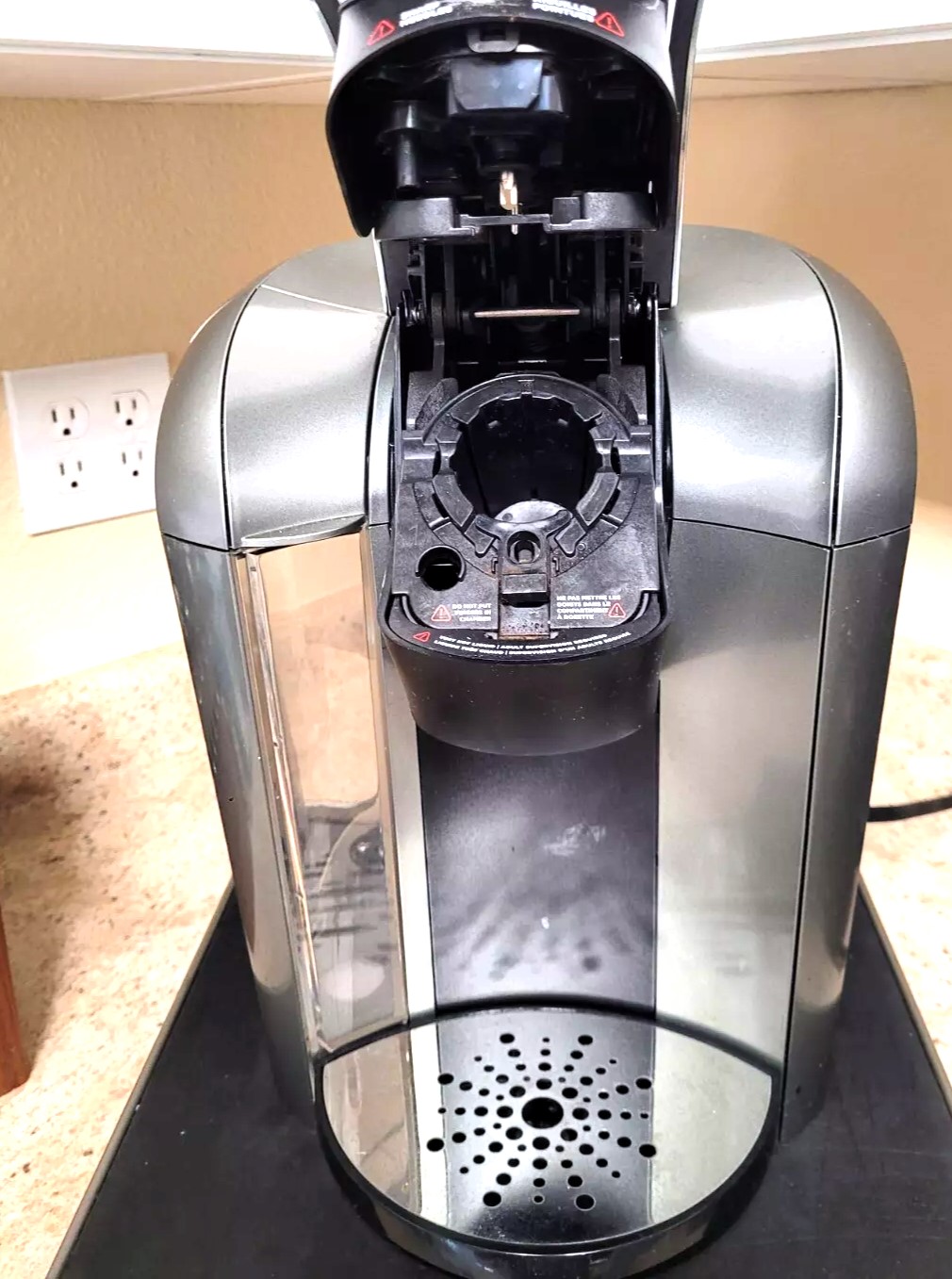 Looking for a coffee maker that fits your needs? Check out our in-depth review of the Keurig K575 vs. Keurig K525 to see which one is better for you.