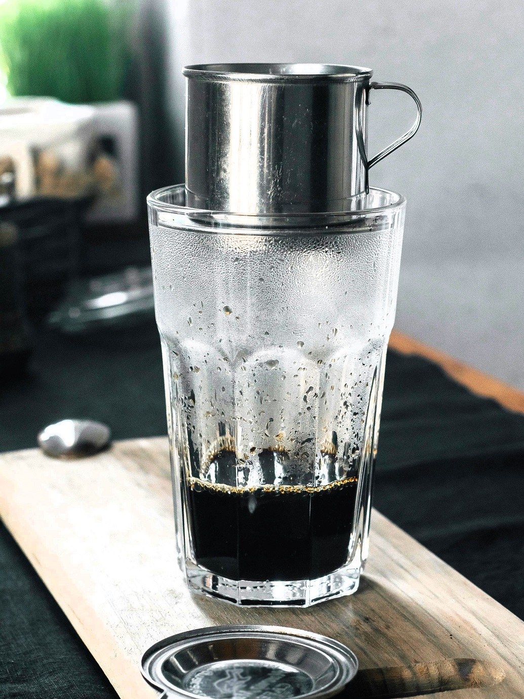 Learn about the differences between Thai and Vietnamese coffee, including brewing methods, bean varieties, and flavor profiles to find your perfect cup.