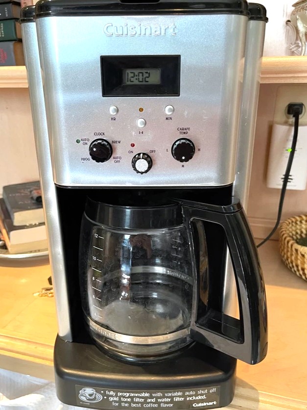 Is your Cuisinart coffee maker overflowing? Discover common causes like excessive coffee grounds, clogged filters, and mineral buildup. Learn step-by-step troubleshooting tips and preventive measures to fix the issue and brew the perfect cup every time.