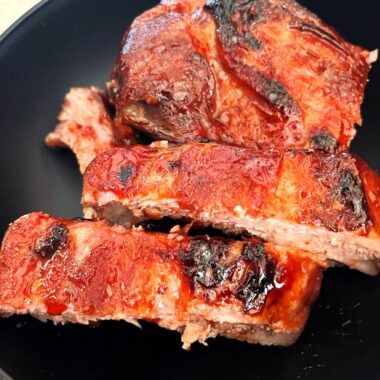 Discover the difference between St. Louis ribs and baby back ribs, from their flavor and texture to cooking methods. Learn which type of rib is perfect for your next BBQ or grilling session!